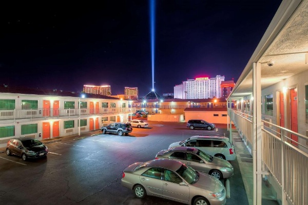 Motel 6-Las Vegas, NV - Tropicana image 4